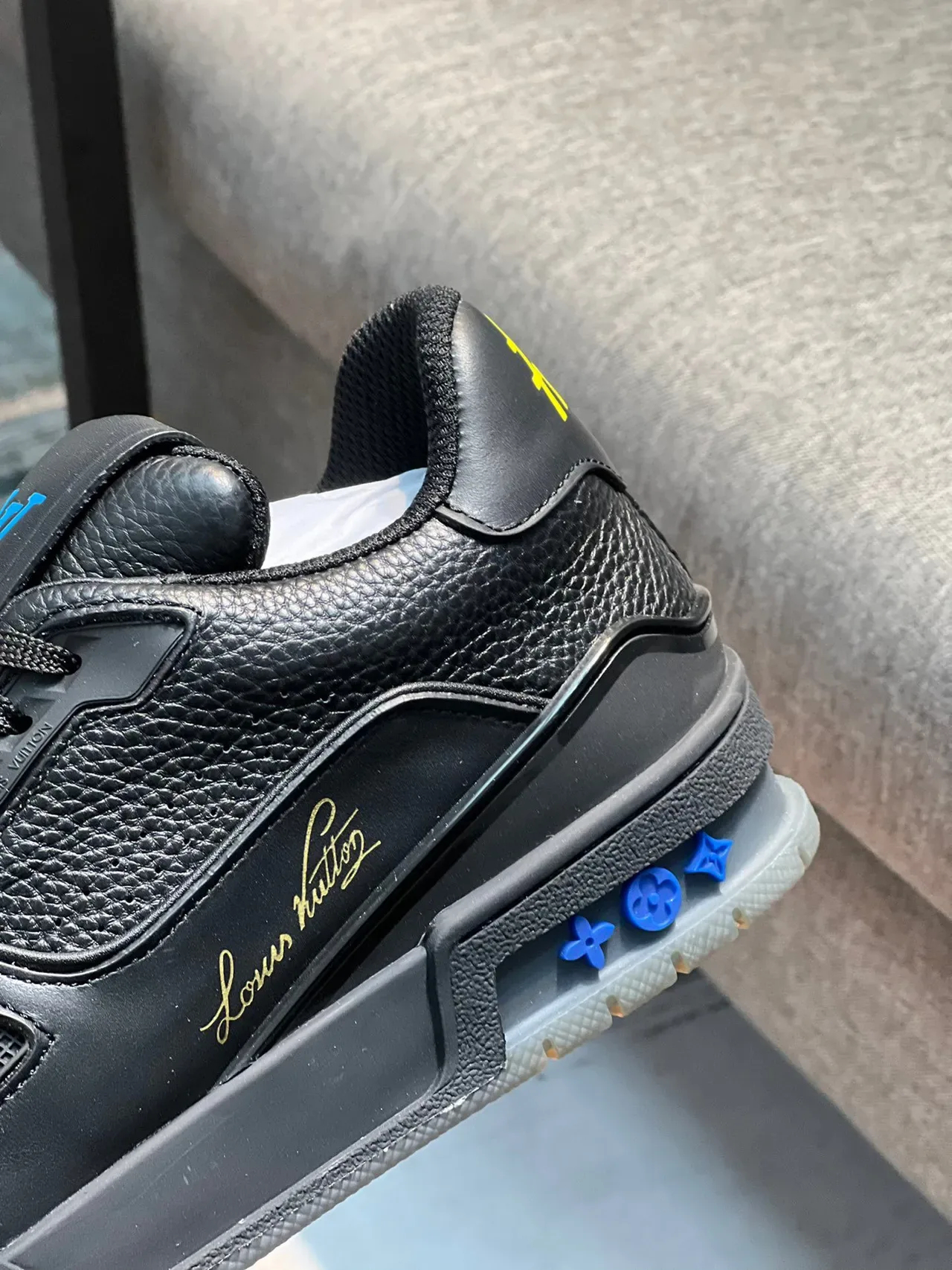 Louis Vuitton Black Yellow Pebbled Leather Upper Layered Rubber Sole Lifestyle Sneakers 7