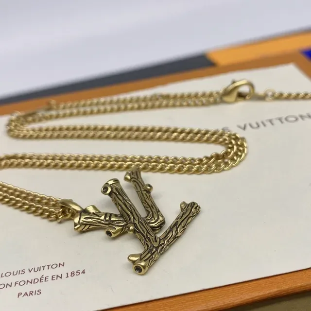 Colar com pingente Louis Vuitton Monograma texturizado branch 4