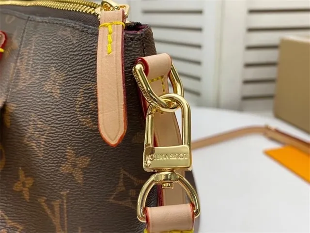 Louis Vuitton বাদামী বেইজ মনোগ্রাম ক্যানভাস বাদামী চামড়া প্রান্ত Boston Bag 4