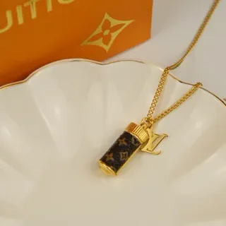 Louis Vuitton ব্রাউন গোল্ড সিলিন্ড্রিক্যাল মনোগ্রাম পেন্ডেন্ট চেইন নেকলেস