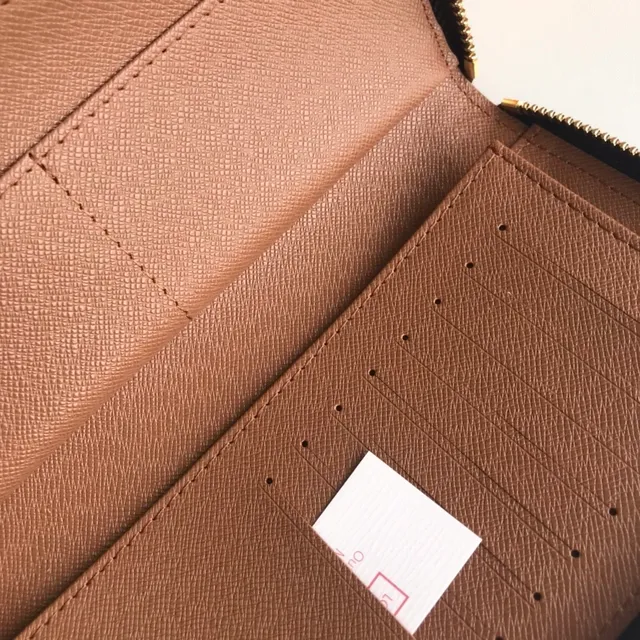 Louis Vuitton Carteira Longa com Zíper Superior Vertical em Lona Monograma Marrom Dourado 7