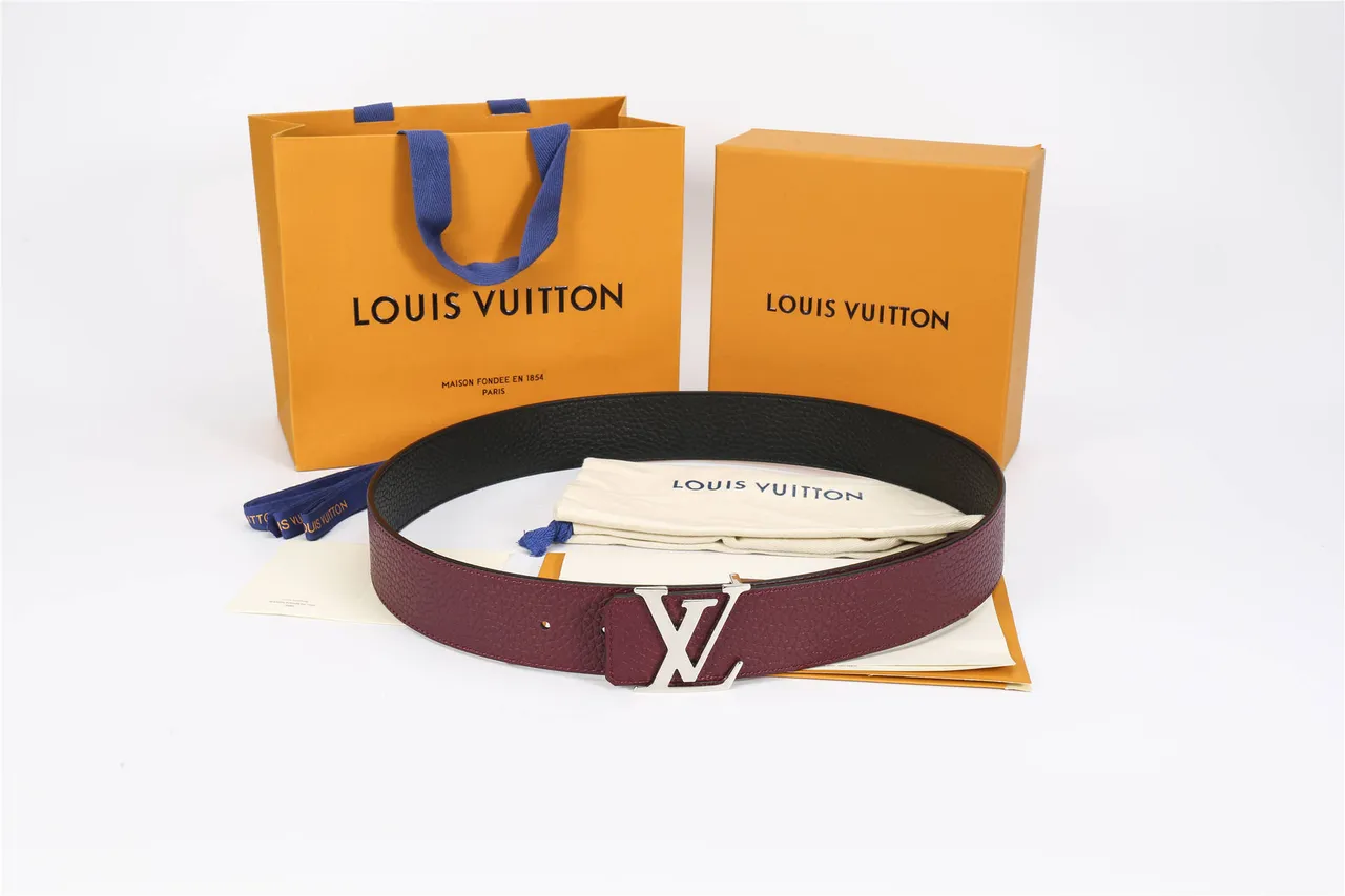 Louis Vuitton Burgundy Silver Pebbled Reversible Leather Belt 2