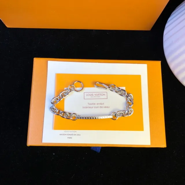 Louis Vuitton Bracelet Chaîne Argent Métal Poli Bracelet 9