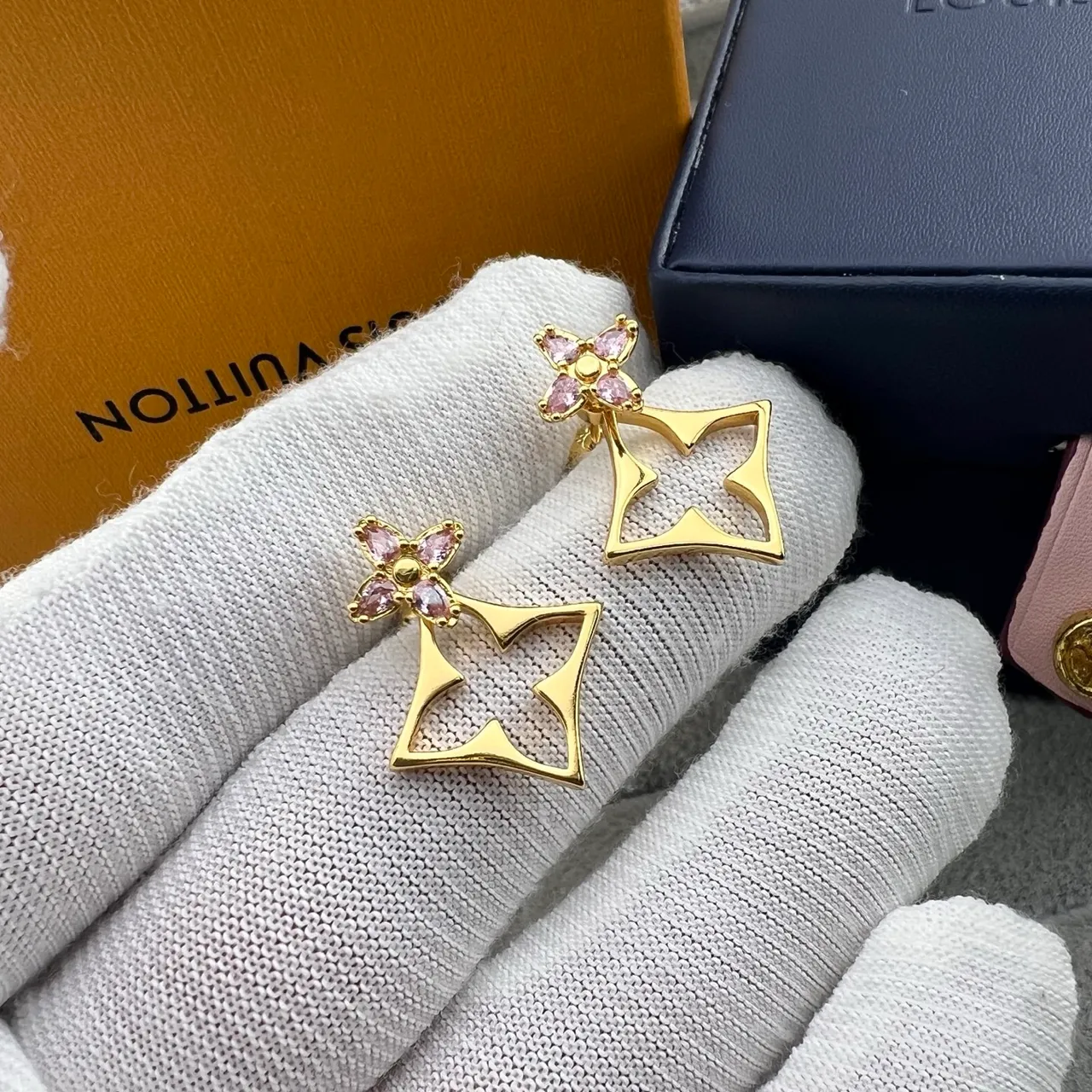 Louis Vuitton aretes florales de oro rosa en metal con pétalos de cristal 4