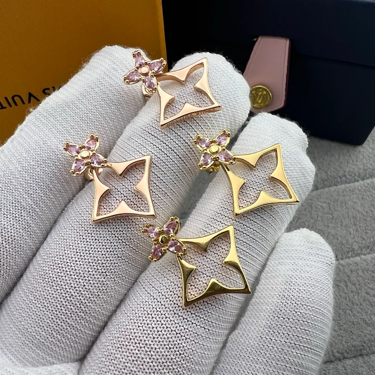 Louis Vuitton aretes florales de oro rosa en metal con pétalos de cristal 6