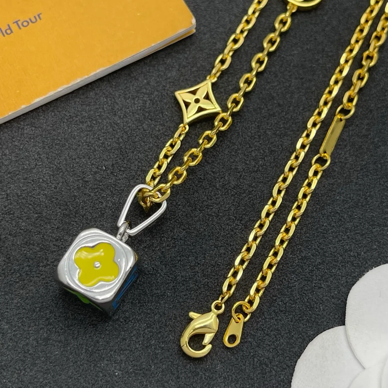 Louis Vuitton Gold Blue Curb Chain Enamel-Accented Square Pendant Necklace 6