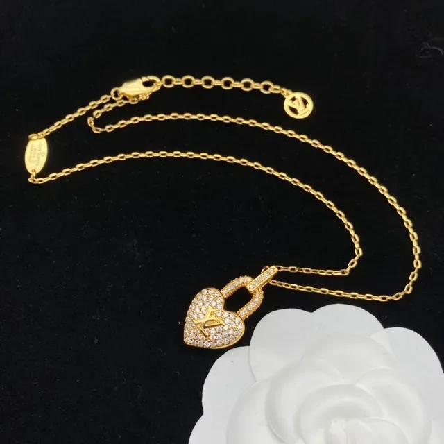 Louis Vuitton Heart Lock Pendentif Or Argent Pierres Pavé-Set Collier de Bail 2