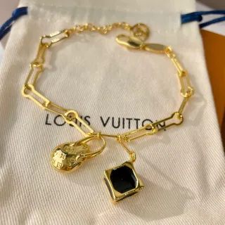 Louis Vuitton لك مي سلسلة ذهبية سوداء LV مونوغرام سوارة تعويذة بيضاوية