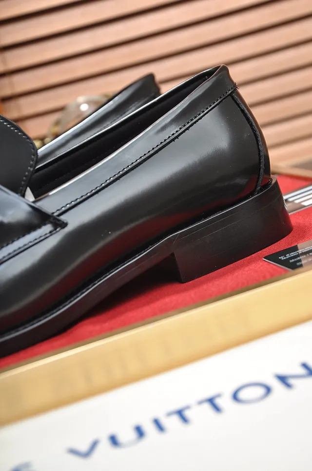 Louis Vuitton LV Buckle Loafer Black Leather Loafers 2