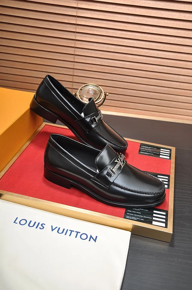 Louis Vuitton LV Buckle Loafer Black Leather Loafers 5