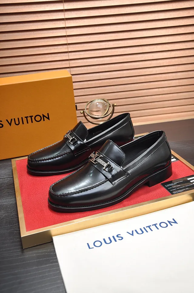 Louis Vuitton LV Buckle Loafer Black Leather Loafers 8