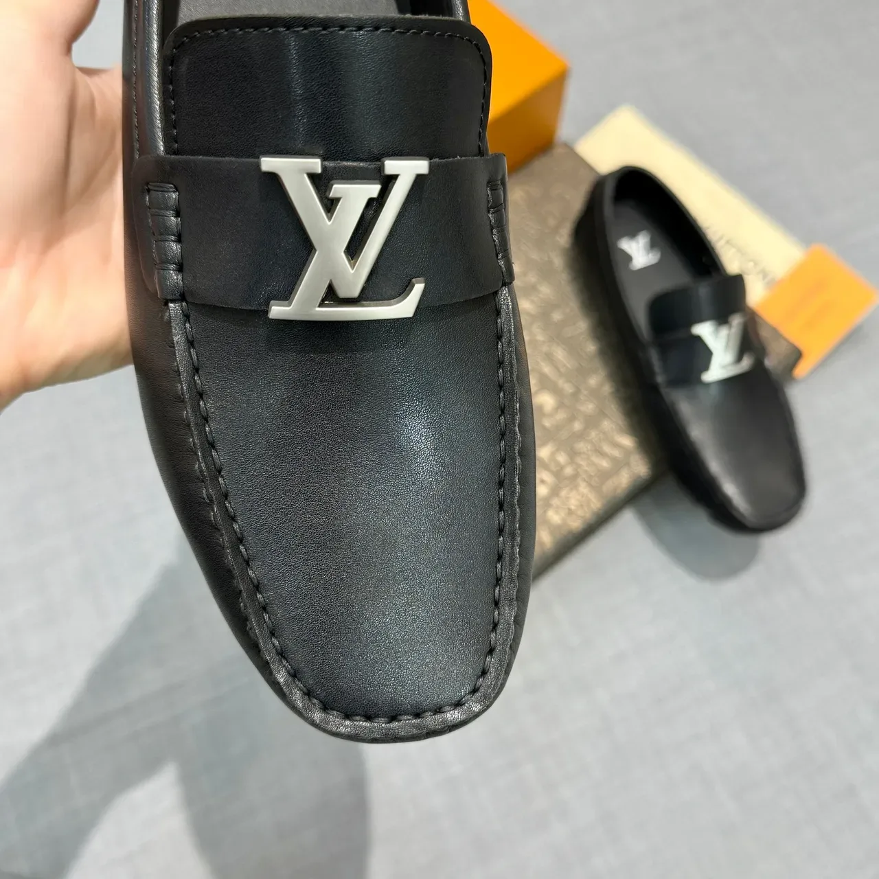 Louis Vuitton LV Buckle Loafer Mocassins Noir Cuir 3