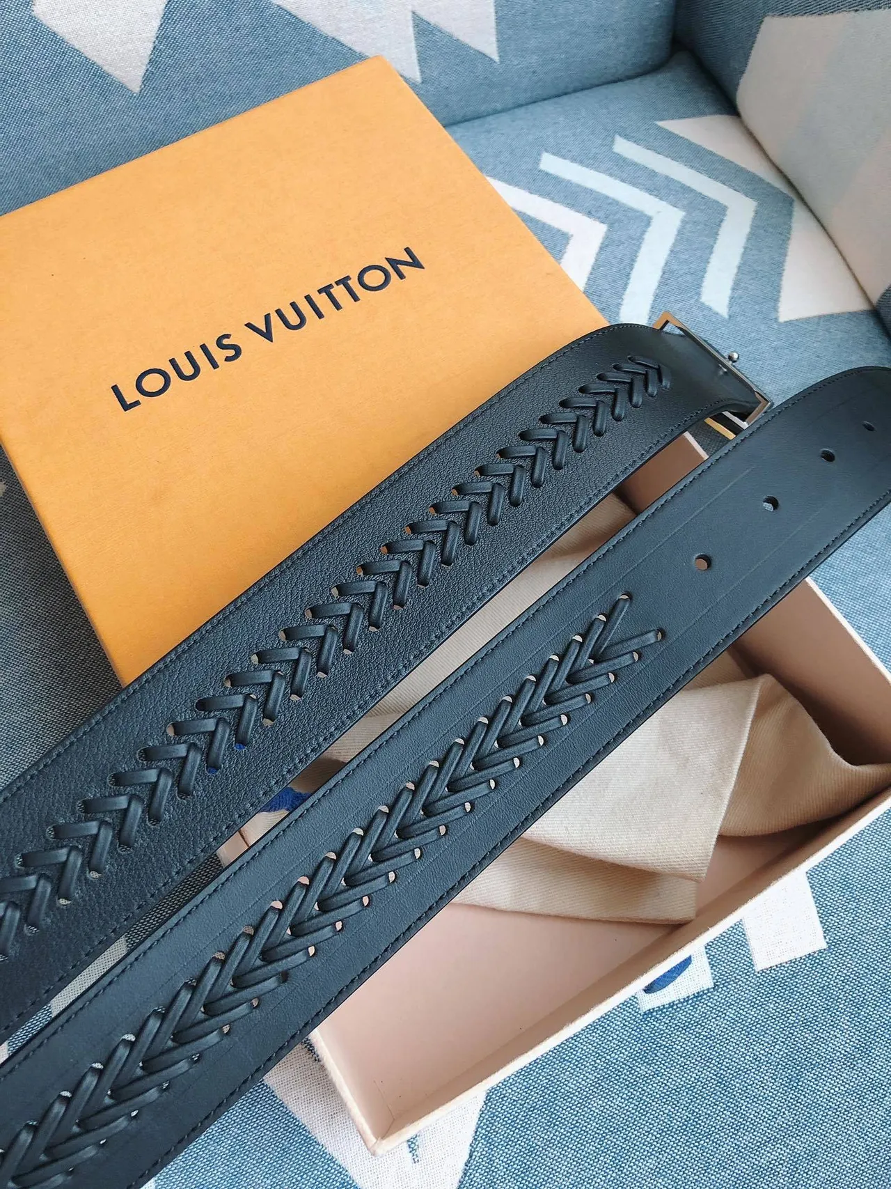 Louis Vuitton LV Initiales 编织皮革腰带 2