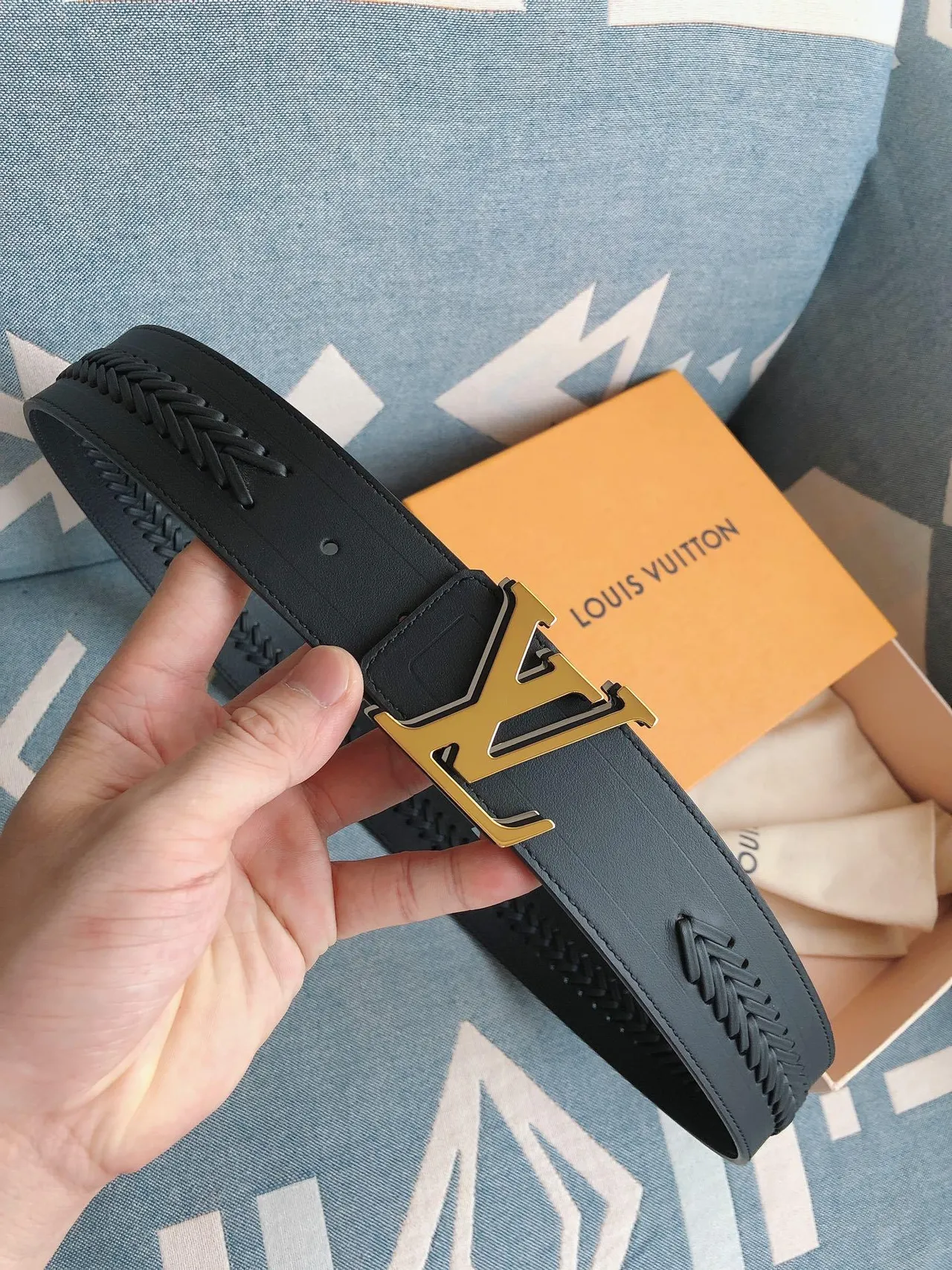 Louis Vuitton LV Initiales 编织皮革腰带 5