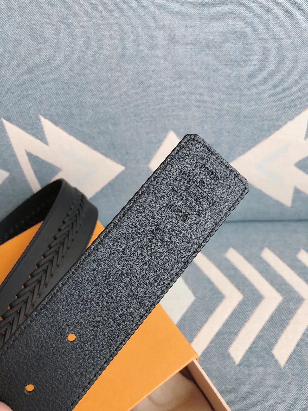 Louis Vuitton LV Initiales 编织皮革腰带 6
