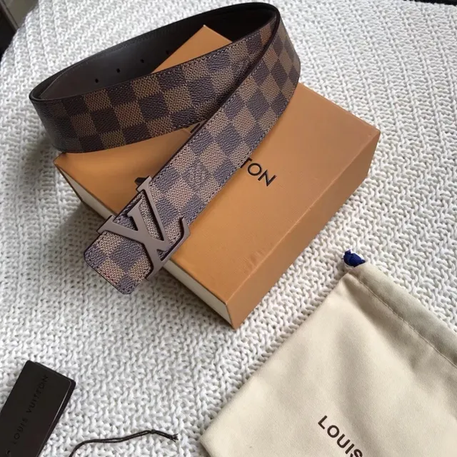 Louis Vuitton LV Initiales Damier Ebène حزم جلد بنمط مربعات 7