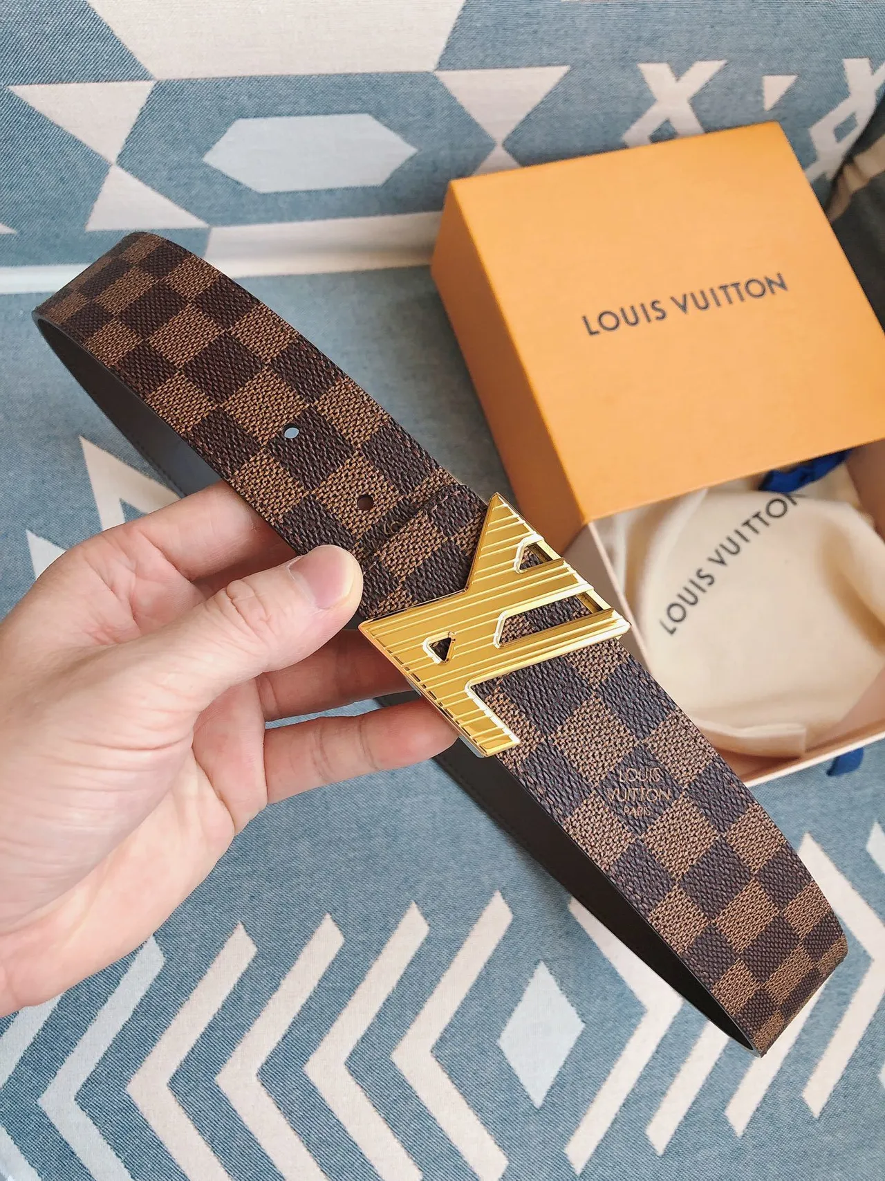Louis Vuitton LV Initiales Damier Ebène حزام جلد 4