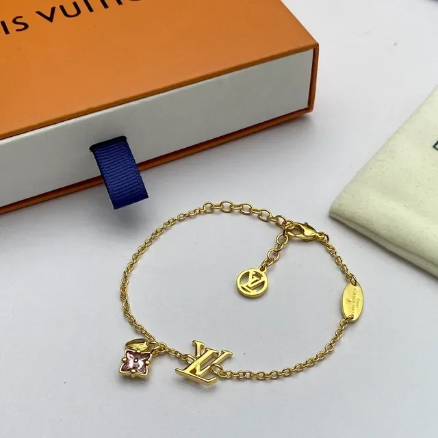 Collier Louis Vuitton LV Monogram Floral Chaîne Or Rouge Pendentif 7