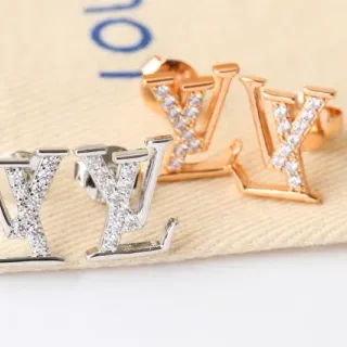 لويس فيتون LV Monogram أقراط ستود بلور