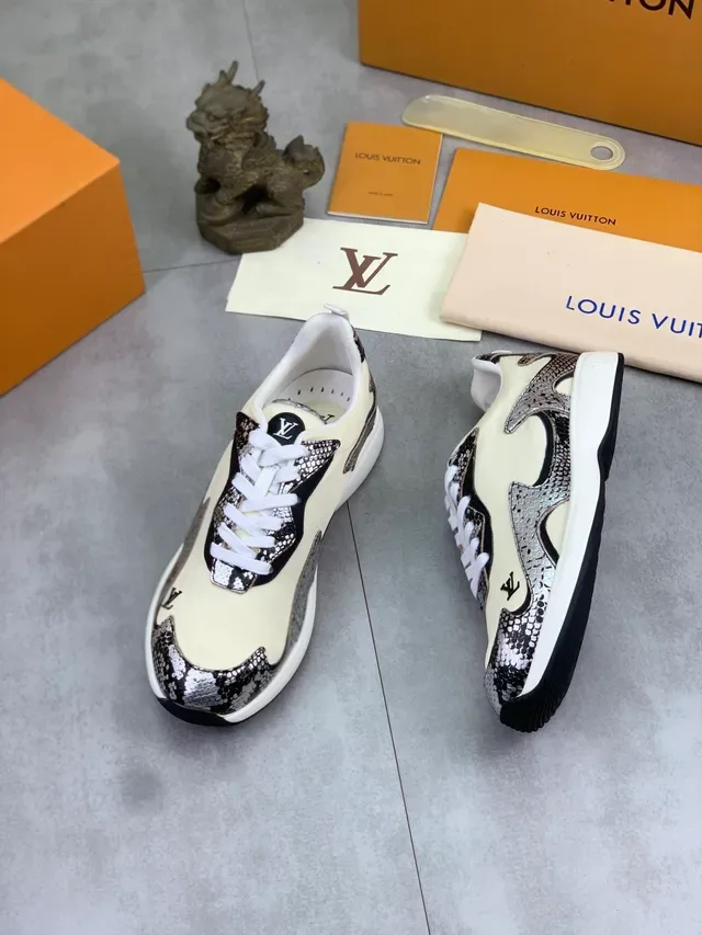 Louis Vuitton LV Trainer Beige Silver Asymmetrical Snake-Embossed Panels Monogram Branding Lifestyle Sneakers 6
