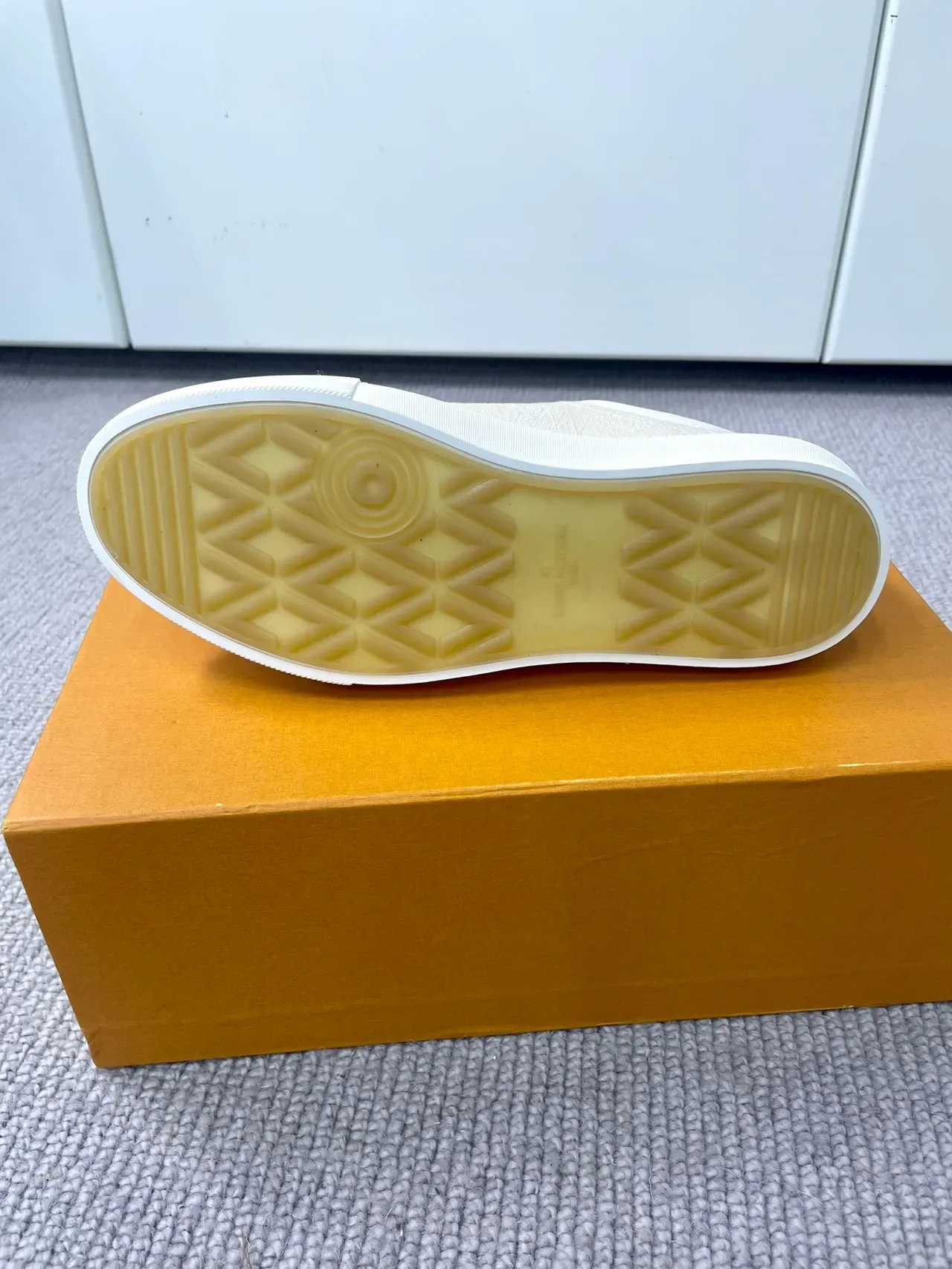 Louis Vuitton LV Trainer 米白色 老花帆布鞋面 绗缝鞋头 生活方式运动鞋 2
