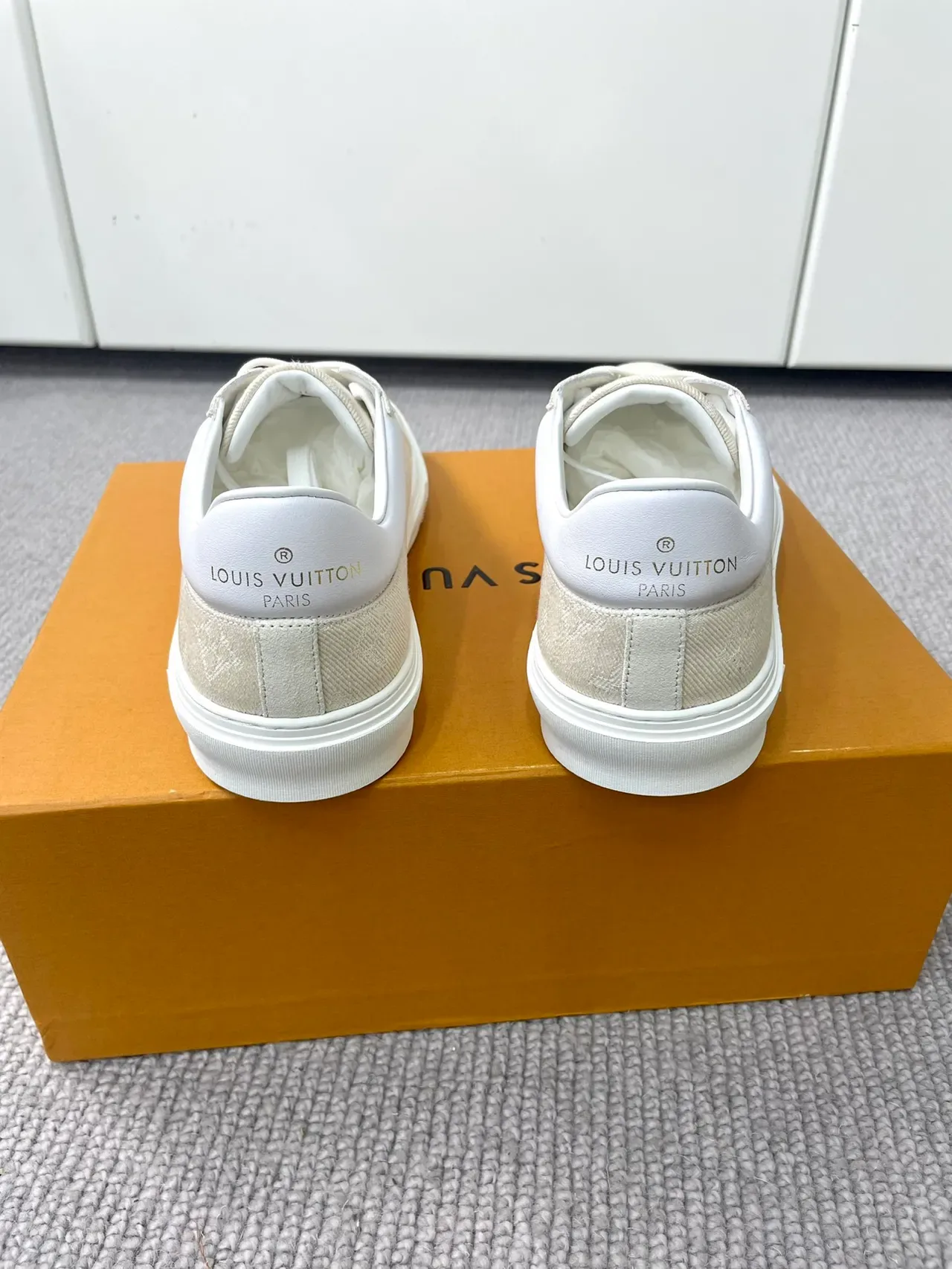 Louis Vuitton LV Trainer 米白色 老花帆布鞋面 绗缝鞋头 生活方式运动鞋 3
