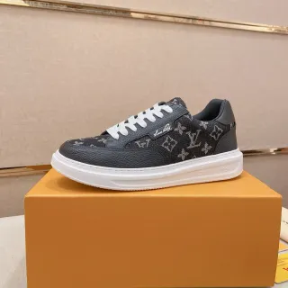 Louis Vuitton LV Trainer Negro Blanco Monogram Canvas Cuero Texturizado en la Punta Lifestyle Sneakers