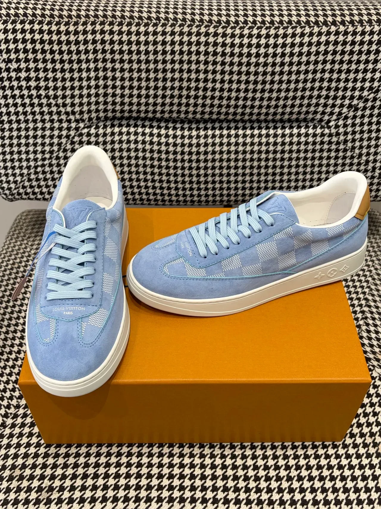 Louis Vuitton LV Trainer Blue Beige Suede Upper Damier Checkered Pattern Lifestyle Sneakers 4