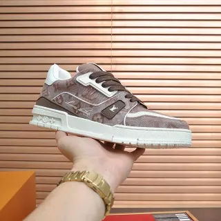 Louis Vuitton LV Trainer حذاء رياضي بني أبيض مونوغرام قماش كعب سميك نمط حياة