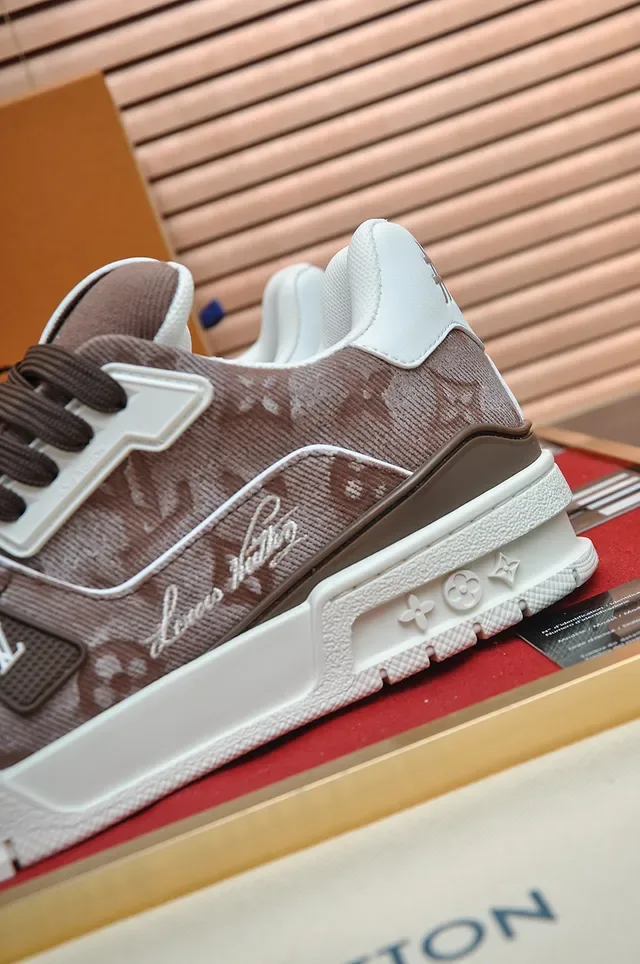 Louis Vuitton LV Trainer Zapatillas Lifestyle Marrón Blanco Monograma Lona Suela Gruesa 2