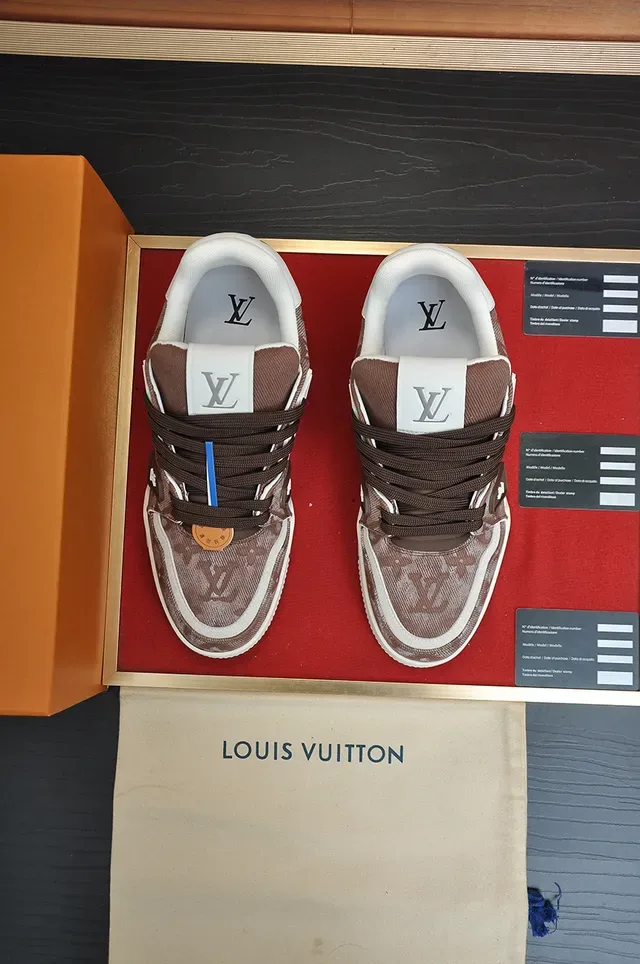 Louis Vuitton LV Trainer Zapatillas Lifestyle Marrón Blanco Monograma Lona Suela Gruesa 5