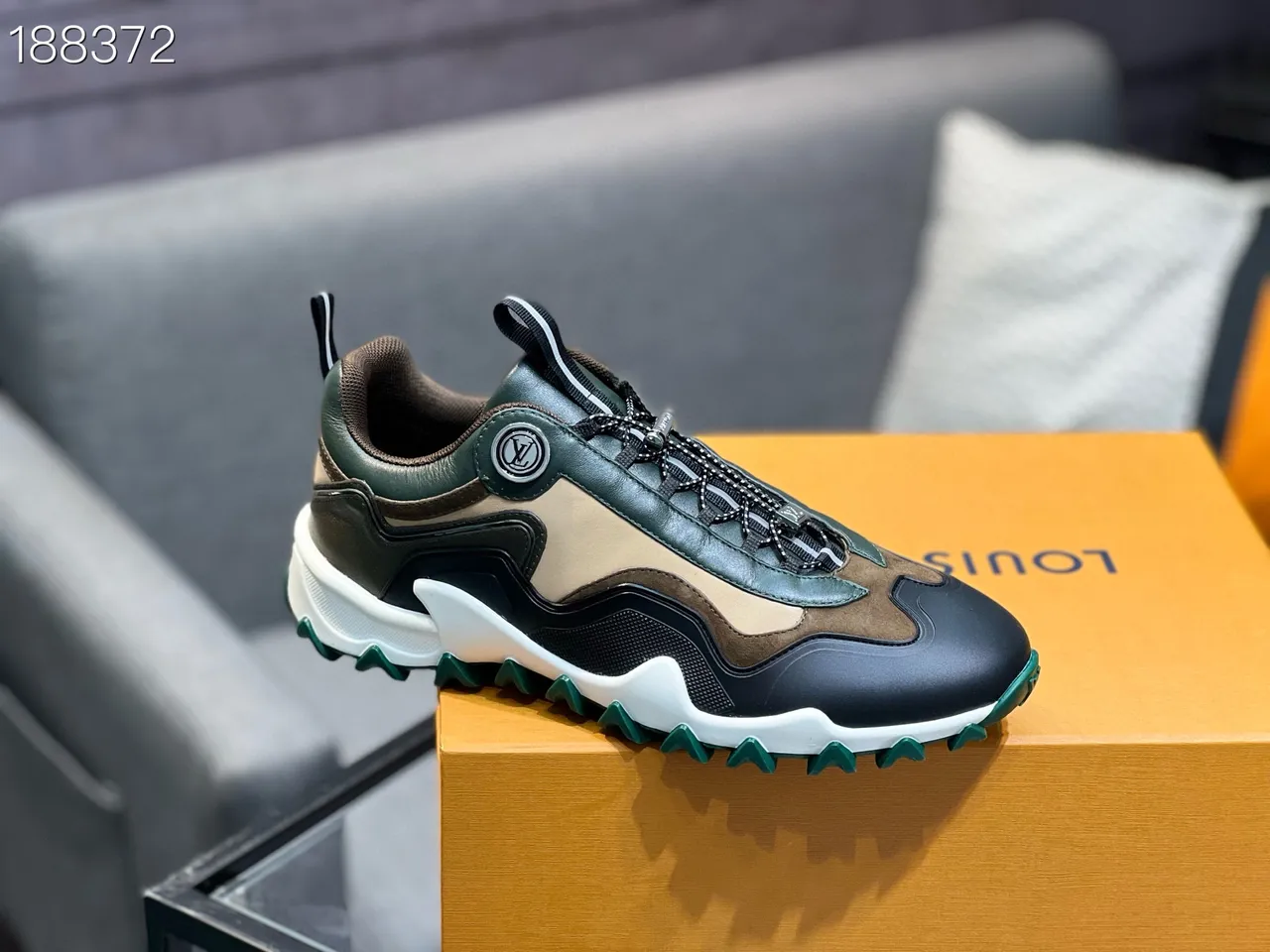 Louis Vuitton LV Trainer हरा भूरा एकल परतदार चमड़े-सुएड निर्माण मोटे स्नीकर 4