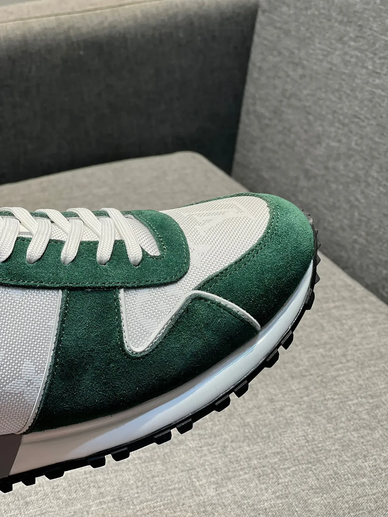 লুই ভিতন LV Trainer সবুজ কমলা Monogram জাল সুয়েড ওভারলে লাইফস্টাইল স্নিকার্স 4