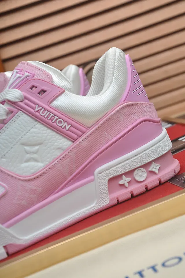 Louis Vuitton LV Trainer وردي أبيض لوح جلد Monogram كعب سميك متعدد الطبقات حذاء رياضي نمط حياة 2