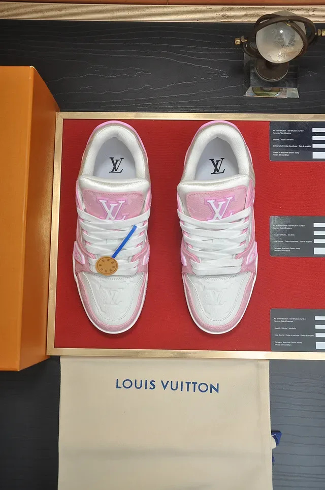 Louis Vuitton LV Trainer وردي أبيض لوح جلد Monogram كعب سميك متعدد الطبقات حذاء رياضي نمط حياة 5