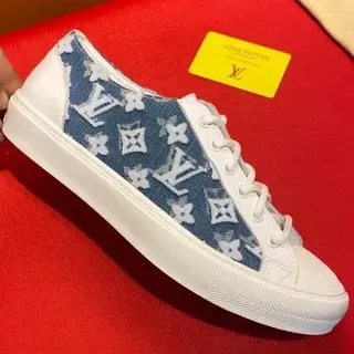 Louis Vuitton LV Trainer 白色蓝色牛仔布 印花面板 皮革点缀 生活方式运动鞋