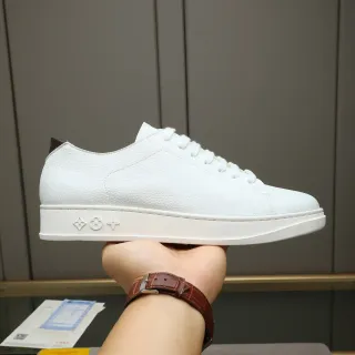 Louis Vuitton LV Zapatillas Lifestyle Blanco Marrón Cuero Pebbled Embossed Monogram Suela