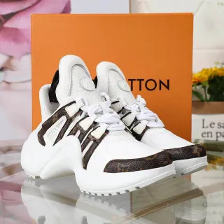 লুইস ভিতন LV Trainer সাদা বাদামী সোল মোনোগ্রাম চামড়া স্ট্র্যাপ চাঙ্কি স্নিকার