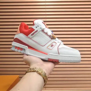 Louis Vuitton LV Trainer Blancos y Rojos Suela Media Estructurada Capas Cuero y Sintético Superior Sneakers Lifestyle