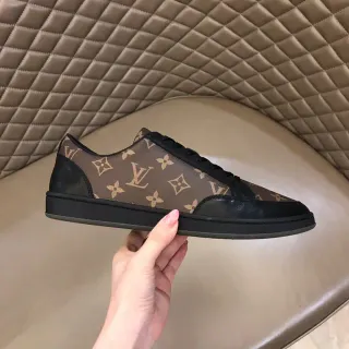 Louis Vuitton Monogram Lona e Couro Preto Tênis Lifestyle Low Top