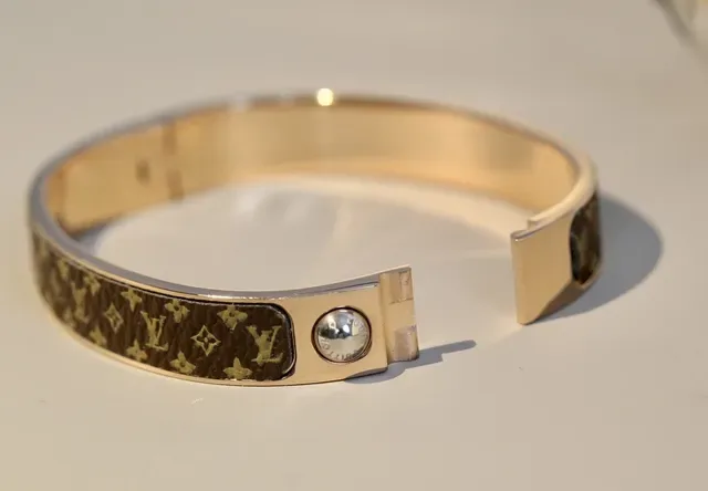 Louis Vuitton Monogram Canvas Bangle Brown Gold Hinged Inlay Bracelet 4