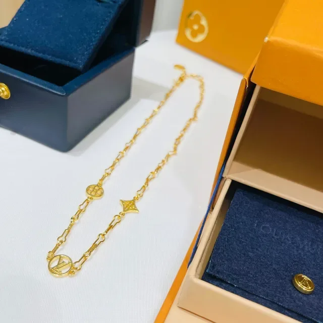 Louis Vuitton Monogram Chain Gold-Tone Geometric Charm Bracelet 7