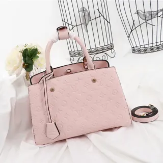 Louis Vuitton मोनोग्राम एंबॉस्ड गुलाबी टोट बैग