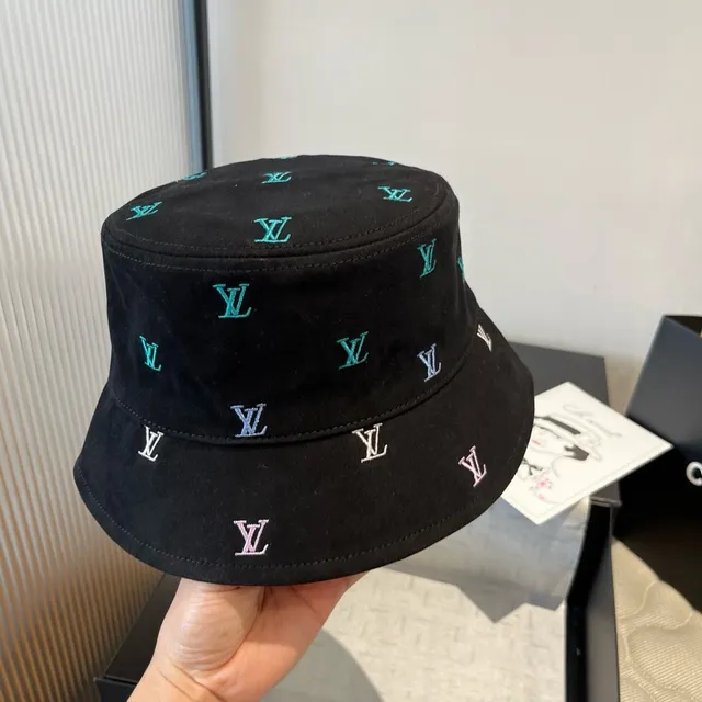Louis Vuitton sombrero de cubo bordado con monograma negro 8