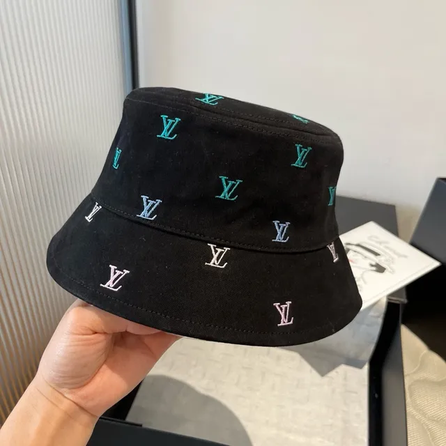 Louis Vuitton sombrero de cubo bordado con monograma negro 9