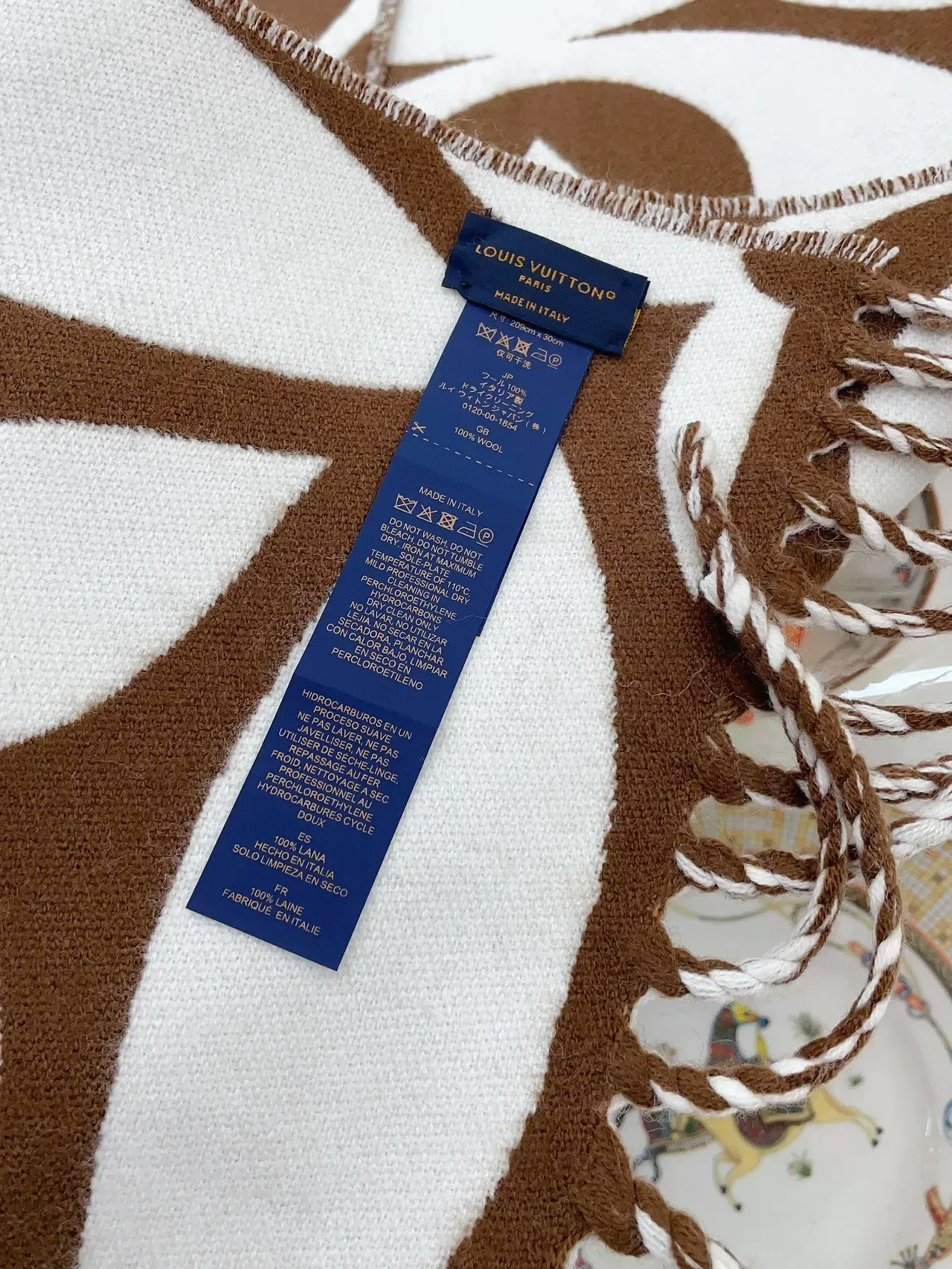 Louis Vuitton Monogram Flower Écharpe Cachemire Brun et Blanc 8