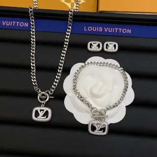 Louis Vuitton Monogram Joalheria Corrente Curb Prata Preto Pavé Cristal Colar