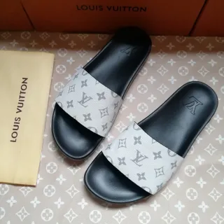 Louis Vuitton Monogram 印花鞋带黑色鞋底拖鞋