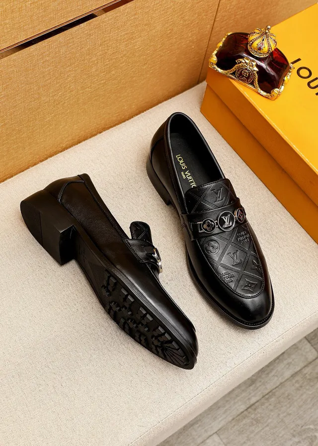 Louis Vuitton Monogram Quilted Loafer Black Leather Loafers 9