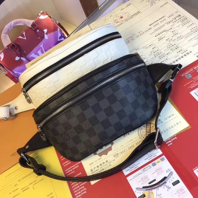 Louis Vuitton Multi Pochette Accessoires Belt Bag Black Monogram-Coated Canvas Dual-Zippered Fashion Belt Bag 5